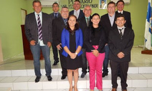  Suplente de vereador assume cadeira na Câmara Municipal de Arneiroz e legislativo aprova projetos importantes de interesse da população.